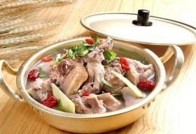 羊杂汤：驱寒暖身、健脾胃的营养佳品，轻松炖煮享美味