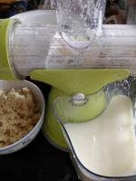 用榨汁机怎么做豆浆？快速制作豆浆的简便方法